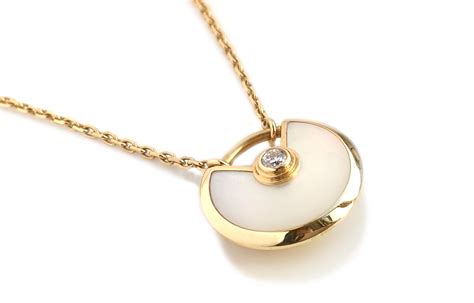 amulette de cartier necklace replica|cartier mother of pearl.